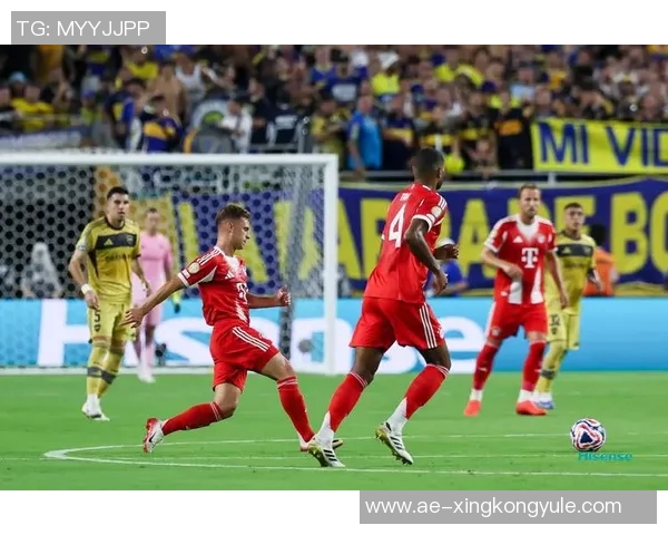 性感女歌手与凯恩同框合影亮相拜仁晚宴引发热议